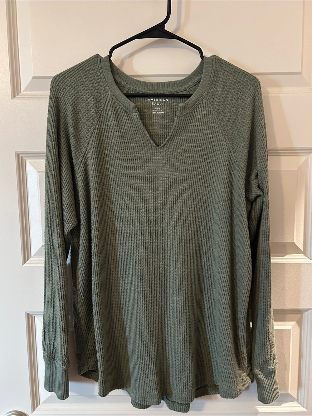 American Eagle Outfitters Men's Sage Green Waffle-Knit Crewneck Sweater